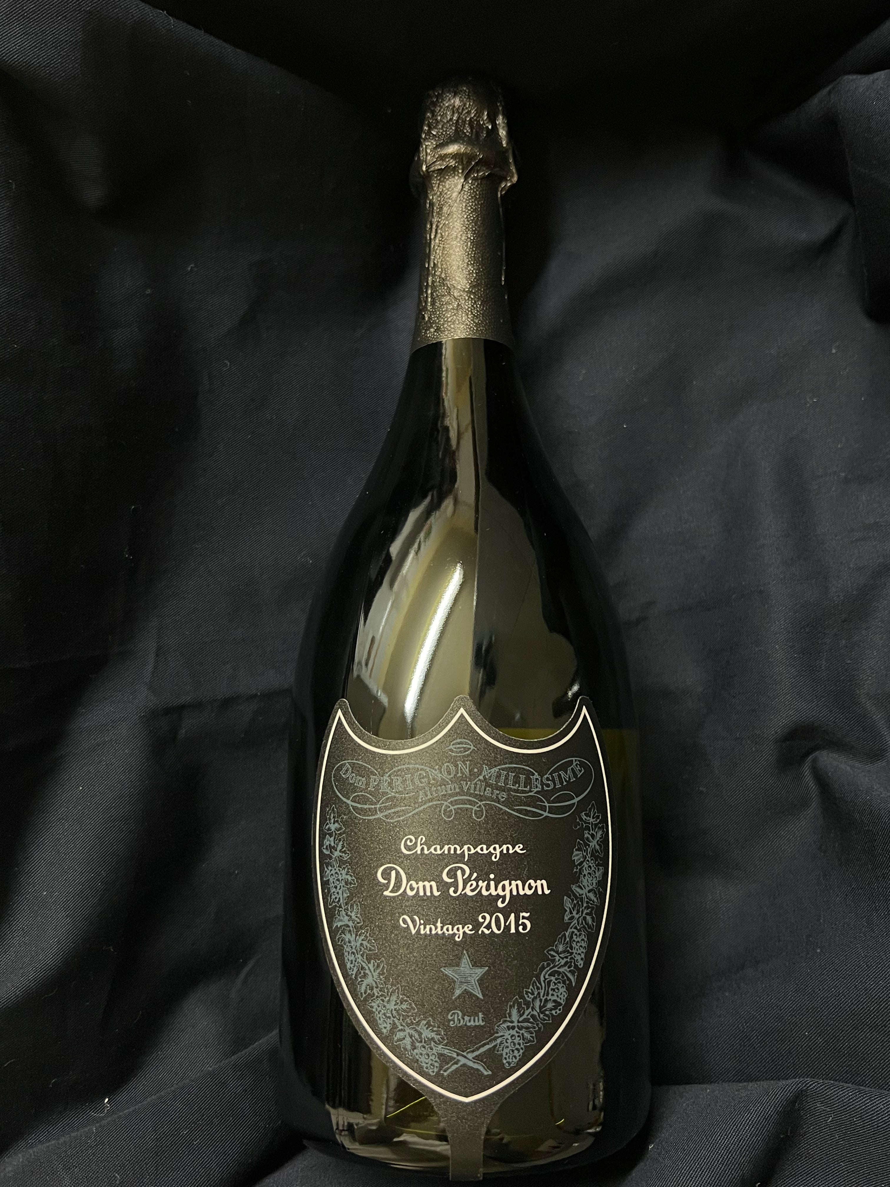 Dom Pérignon 2015 Dining Vibe